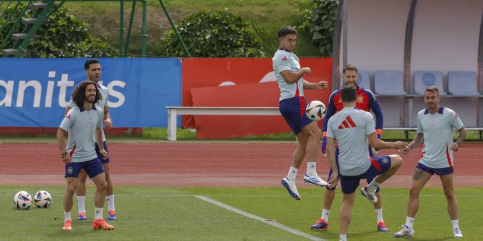 alt Cubarsí, Aleix García y Marcos Llorente, los descartes de De la Fuente para la Eurocopa
