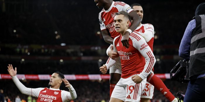 alt Doblete brasileño para que el Arsenal siga de líder