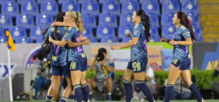 Jugadoras de América celebran un gol durante un partido del Torneo Clausura 2026 de la Liga Femenil MX entre Tigres y América en el Estadio Universitario de San Nicolás de los Garza (México). Imagen de archivo. EFE/Miguel Sierra