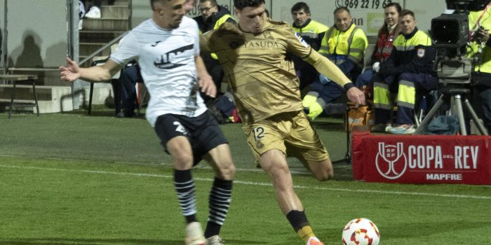 Javi López, en una acción del partido. EFE / Álvaro del Olmo.
