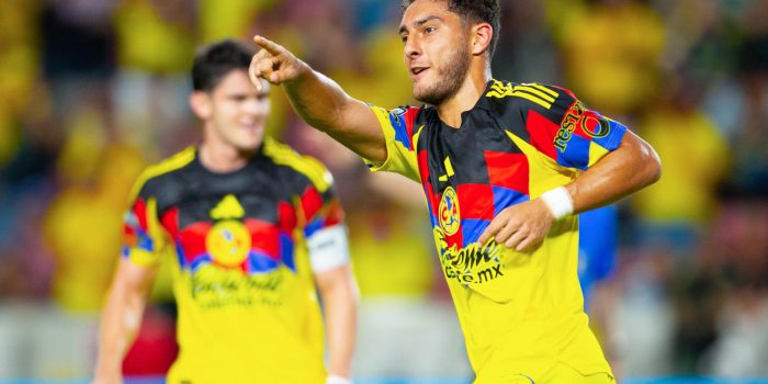 Sebastián Cáceres de América celebra un gol en un partido de la Leagues Cup entre Club América y Minnesota United FC en el estadio Shell Energy en Houston (Estados Unidos). Fotografía de archivo. EFE/ Carlos Ramírez