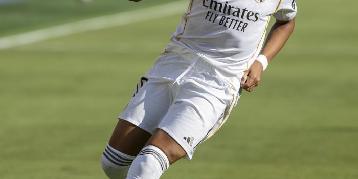 Kylian Mbappé se reencuentra con el PSG un año desués de recalar en el Real Madrid procedente de París.EFE/Ángel Colmenares