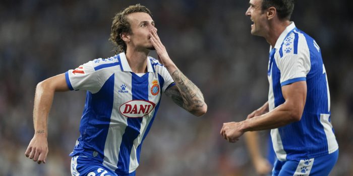 alt El Espanyol hunde al Sevilla del argentino Almeyda