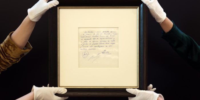 alt La servilleta con el primer contrato de Messi sale a subasta en Londres por 350.000 euros