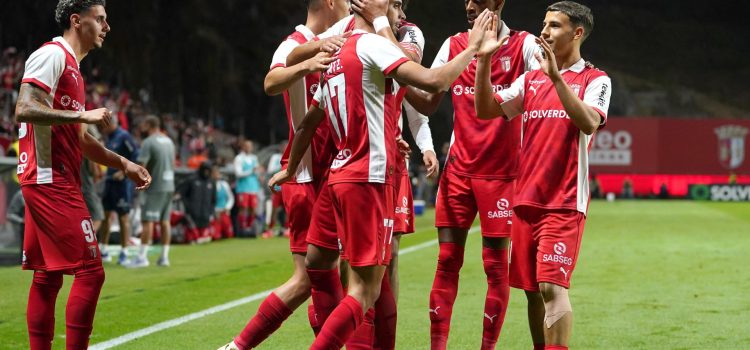 alt El uruguayo Zalazar anota doblete en la derrota del Braga