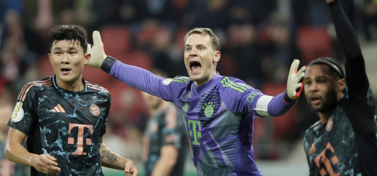 Manuel Neuer, durante el partifdo. EFE/EPA/RONALD WITTEK.