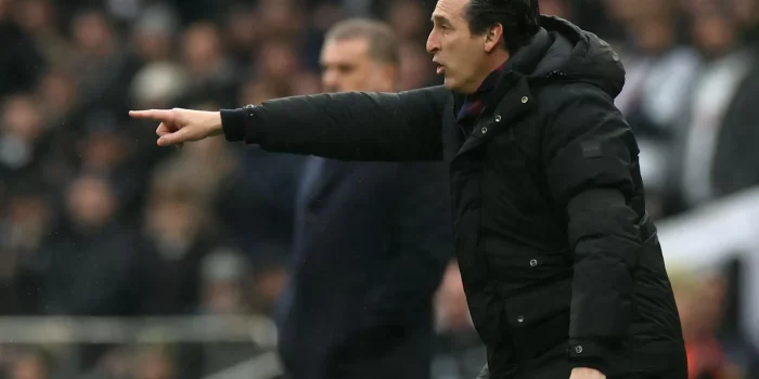 El español Unai Emery, técnico del Aston Villa, que se enfrenta al Ajax en uno de los choques más espectaculares de la Liga Conferencia. EFE/EPA/NEIL HALL