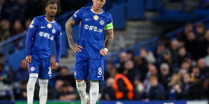 El jugador argentino Enzo Fernández, del Chelsea, durante el partido de vuelta de octavos de final de la Champions League entre el Chelsea y el Paris Saint-Germain en Londres Reino Unido. EFE/EPA/ANDY RAIN