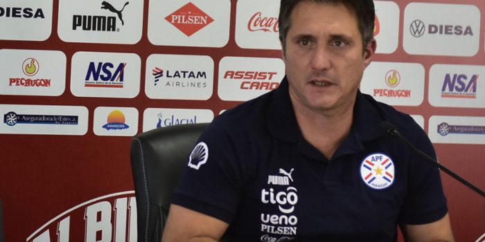 alt Argentino Guillermo Barros Schelotto es destituido como seleccionador de Paraguay