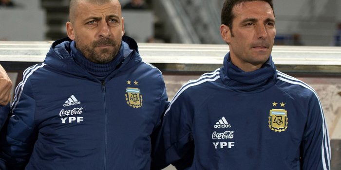 alt Samuel dice que Scaloni está "amargado" por la sanción que lo aleja del banquillo