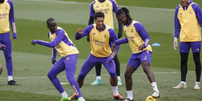 alt El uruguayo Valverde y Bellingham se incorporan al grupo