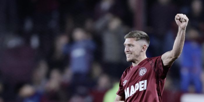 Rodrigo Castillo, el héroe de Lanús en esta semifinal, celebra el gol de su autoría con el que su equipo venció en la Copa Sudamericana a la U de Chile en el estadio Ciudad de Lanús - Néstor Díaz Pérez, en Lanús (Argentina). EFE/Juan Ignacio Roncoroni