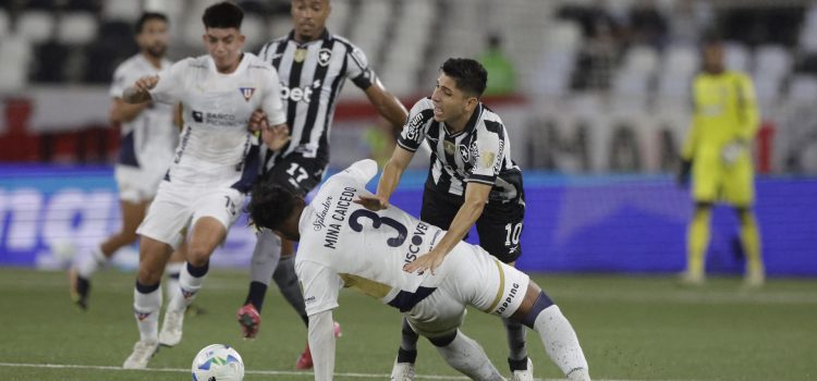 alt El Botafogo del argentino Montoto, aspira a quitarse el sabor a derrota en el Campeonato Brasileño