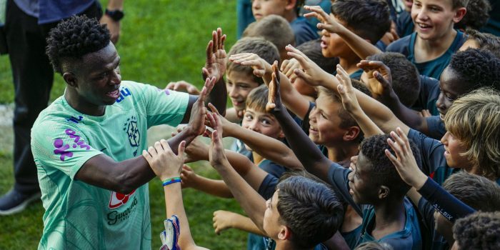 alt La 'Viniciusmanía' se desata en Los Ángeles