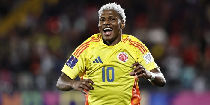 El extremo colombiano Óscar Perea celebra este lunes el gol que dio a la selección Cafetera la victoria por 1-0 sobre Arabia Saudí en el debut de ambos países en el Mundial sub-20 de Chile en la ciudad de Talca. EFE/ Osvaldo Villaroel