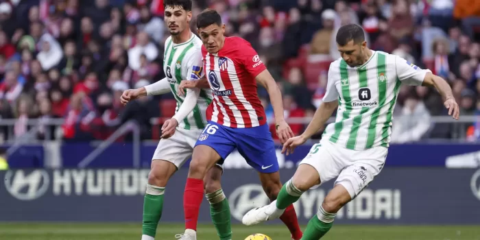 alt Guido Rodríguez reaparece en competición tres meses y 16 partidos después