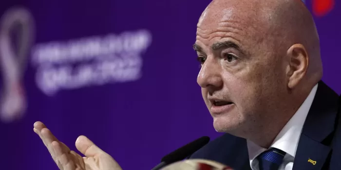 alt Infantino: "No podemos permitir que cualquier abuso menoscabe los valores del fútbol"