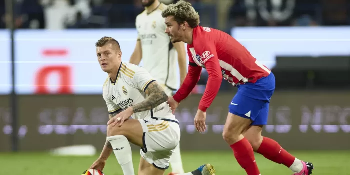 alt Kroos, abucheado en Riad