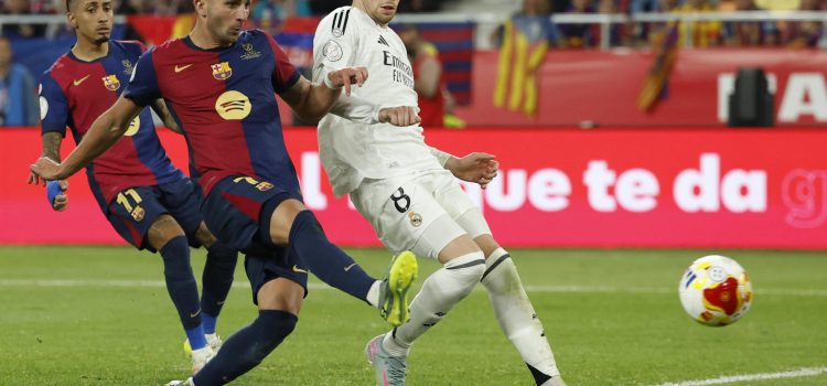 ALT El clásico puede decidir LaLiga