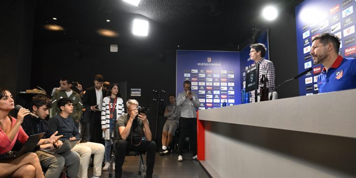 Simeone, durante la rueda de prensa de este sábado.-EFE/ Víctor Lerena