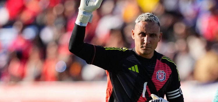 El portero de la selección de Costa Rica Keylor Navas durante el partido amistoso entre las selecciones de Catalunya y Costa Rica, este miércoles en el estadio Johan Cruyff. EFE/ Alejandro Garcia