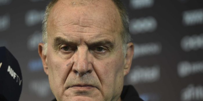 ALT Bielsa: "Si dejamos 40 metros a Luis Díaz le gusta, y si nos encerramos, también le gusta"