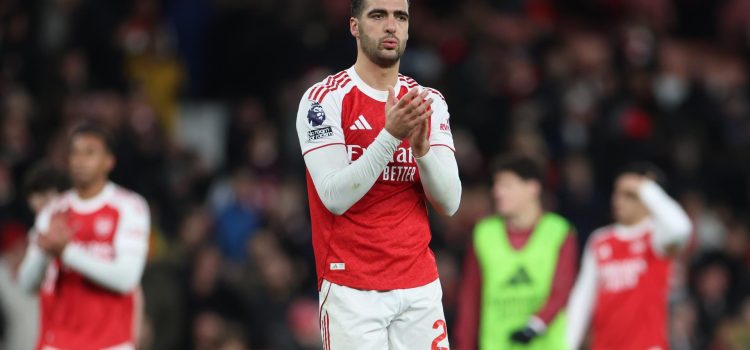 El jugador del Arsenal Mikel Merino durante un partido con la Premier. EFE/EPA/ANDY RAIN.
