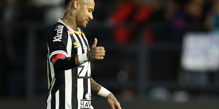 alt Neymar confía en una temporada "muy increíble" con el Santos