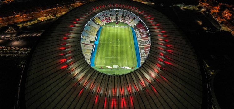 Fotografía aérea tomada con un dron que muestra el estadio Maracaná. EFE/Archivo/ Antonio Lacerda