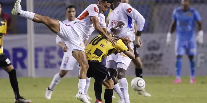 alt Argentinos, los primeros clasificados a las semifinales en Honduras