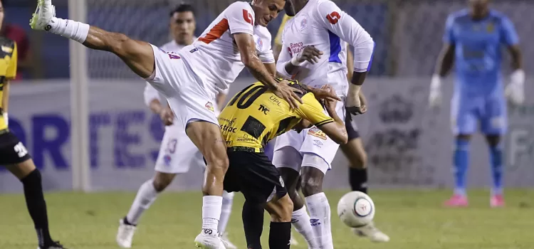 alt Argentinos, los primeros clasificados a las semifinales en Honduras