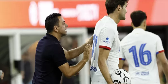 ALT Marcos Alonso vuelve a los entrenamientos; Xavi aún espera el regreso de Ferran Torres