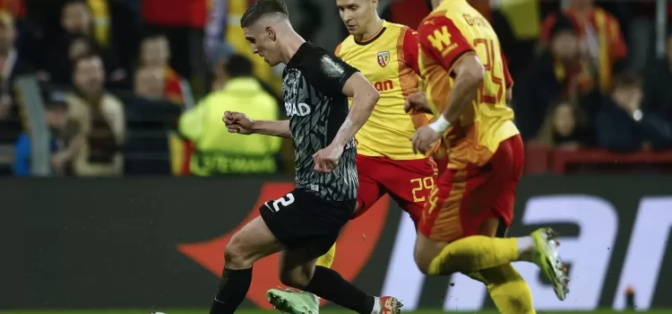 alt 0-0. El Lens y el Friburgo lo dejan todo para la vuelta