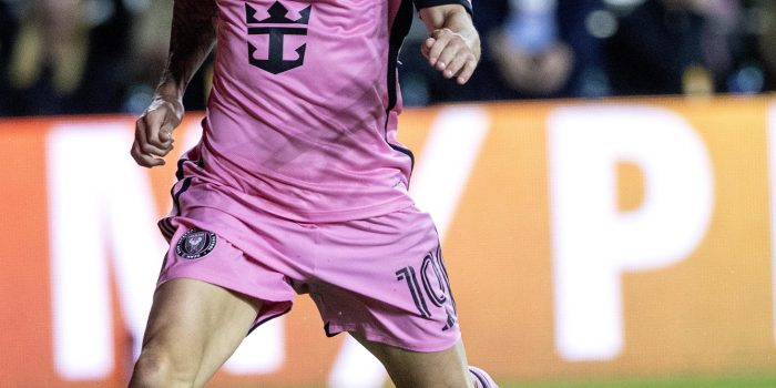 alt Lionel Messi vuelve a jugar tras sufrir una lesión que le alejó 2 meses de las canchas