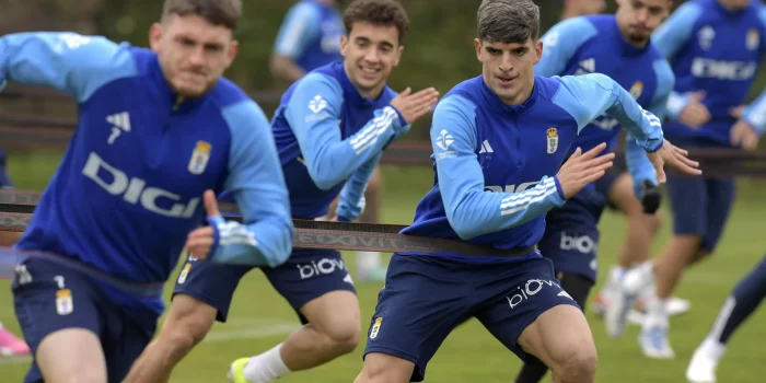 alt El Real Oviedo impulsa un acuerdo de colaboración con el fútbol salvadoreño
