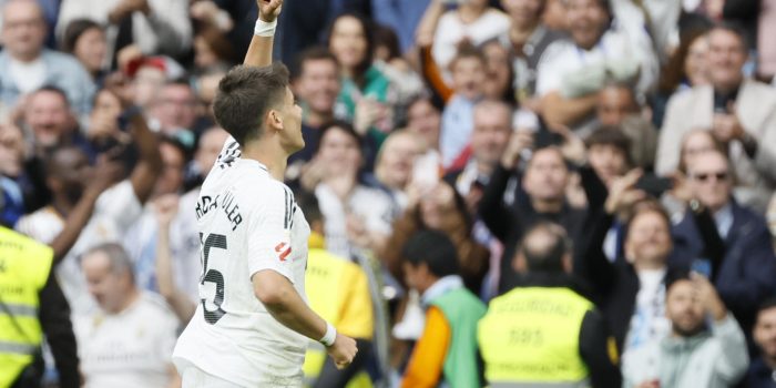 alt El Madrid de la mano del uruguayo Valverde no se baja de LaLiga