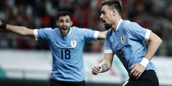 Uruguay golea y se aferra a puestos de clasificación - CONMEBOL
