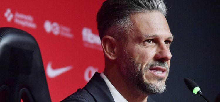 El argentino Martín Demichelis, durante su presentación el pasado domingo como nuevo entrenador del RCD Mallorca. EFE/ Miquel A. Borràs