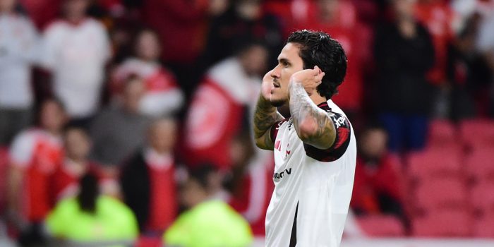 Pedro de Flamengo celebra su gol en un partido de los octavos de final de la Copa Libertadores. EFE/ Ricardo Rimoli