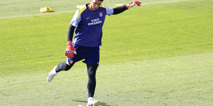 Foto de archivo del portero argentino del Atlético de Madrid Juan Musso durante un entrenamiento del equipo. EFE/Pablo R. Seco