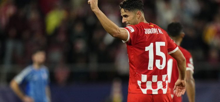 Juanpe Ramírez celebra un gol con el Girona esta temporada. EFE/ Siu Wu.