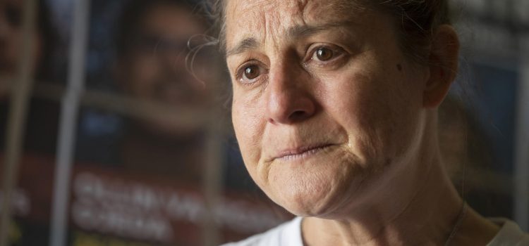 Vanessa Gamez, madre de Ana Ameli García Gamez, estudiante de la UNAM desaparecida en julio de 2025 en el Ajusco, habla durante una entrevista con EFE, este jueves (ayer), en la Ciudad de México (México). FE/Isaac Esquivel